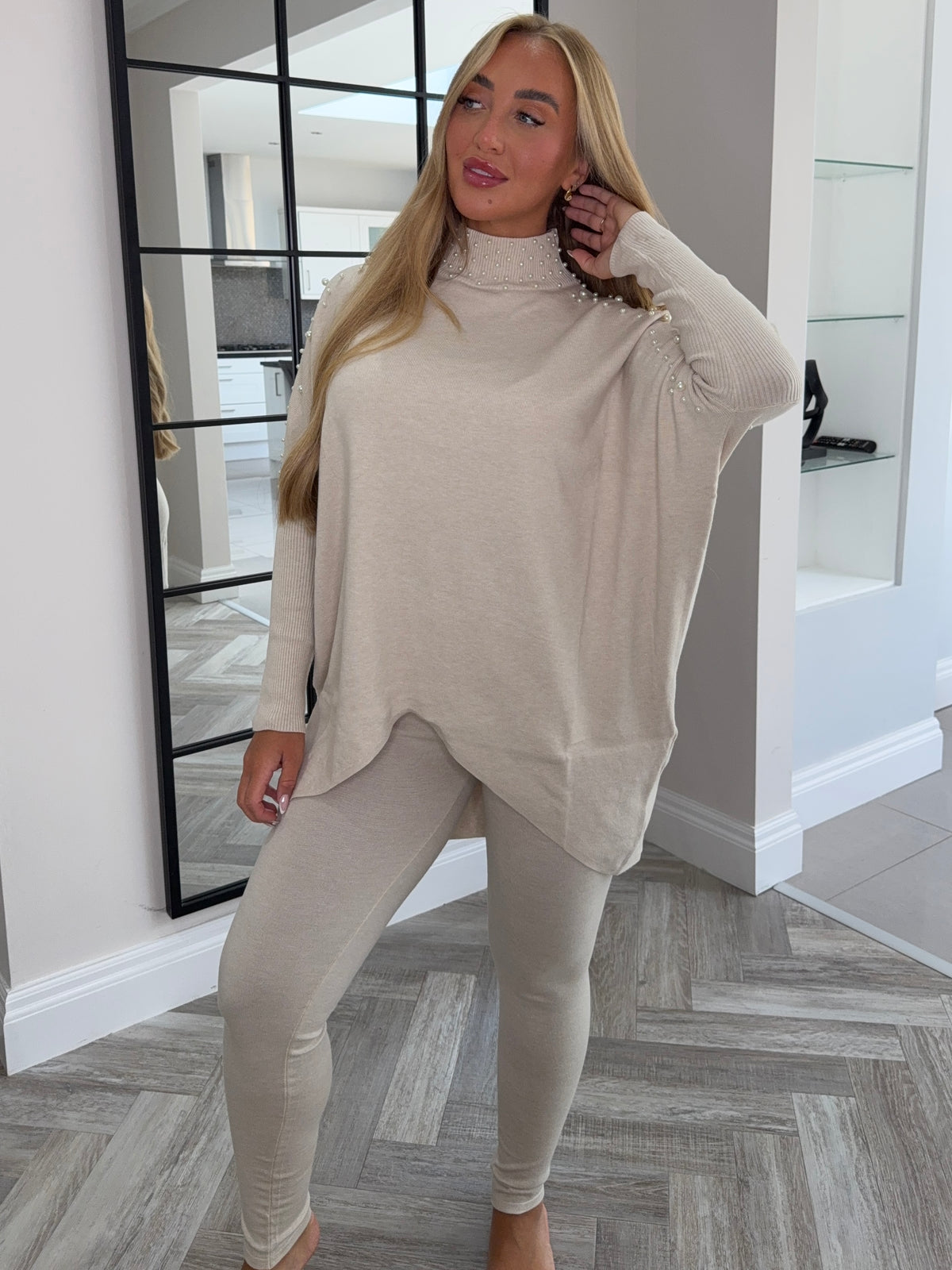 BEIGE SasePEARL Co ord set
